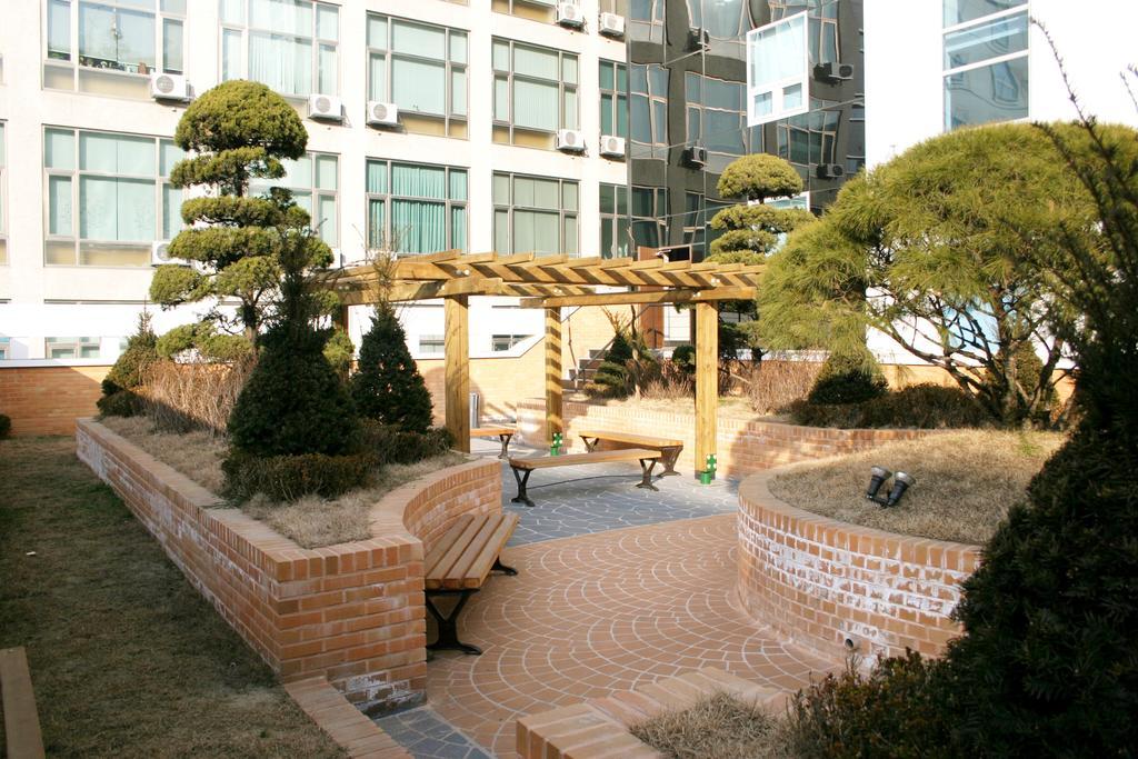 The Koryo Hotel Bucheon Bagian luar foto