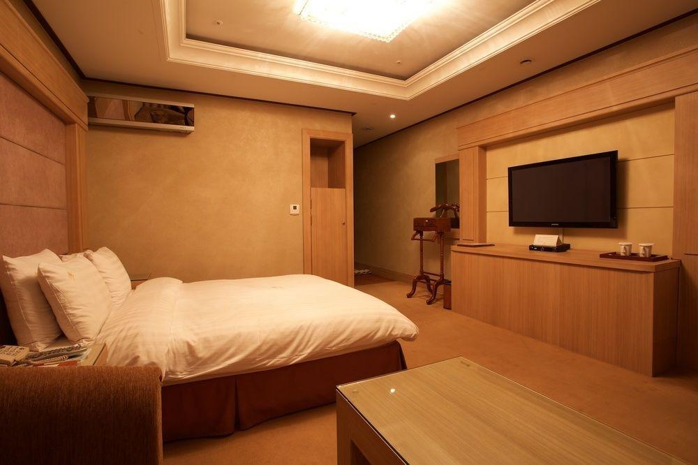 The Koryo Hotel Bucheon Bagian luar foto
